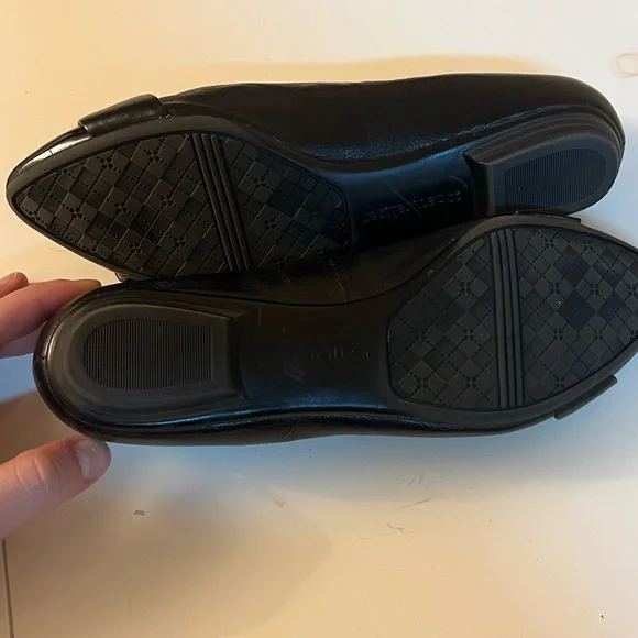 Naturalizer Patricia Flats - Picture 5 of 6